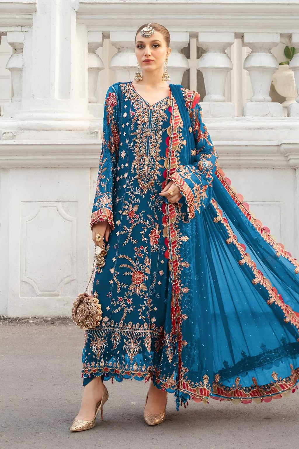 Zarmeen Emaan Blue Embroidered Lawn Suit